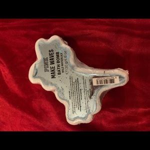 Victoria’s Secret bath Bomb